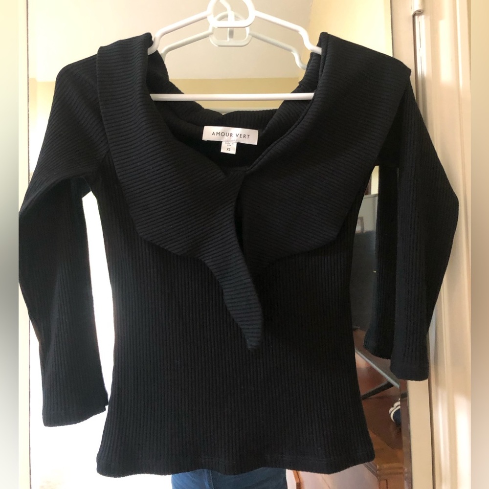 Amour Vert Black Ribbed Off-the-Shoulder Knit Top